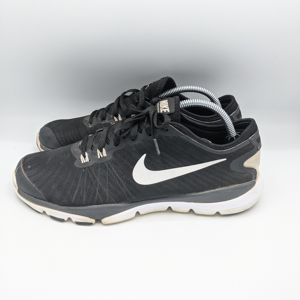 Nike Women's Flex Supreme TR 4 Black White Running Shoes Size 11